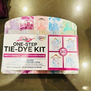 Tulip One-Step Tie-Dye Kit – Pretty Pastels (59-Piece Set, New)